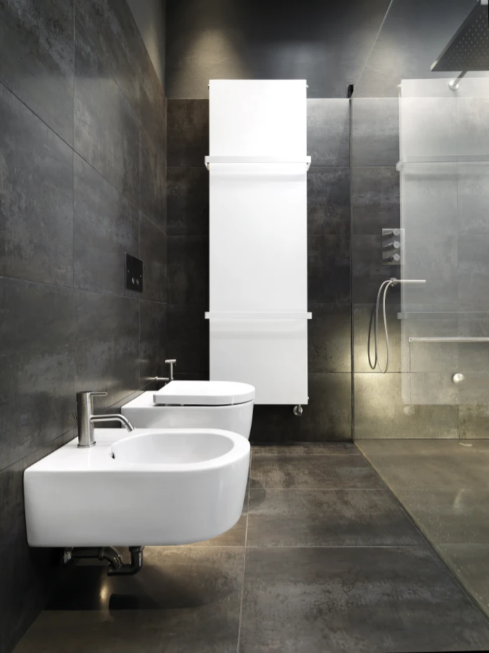 Reformas integrales en Sant Boi - detalle suelo y sanitarios