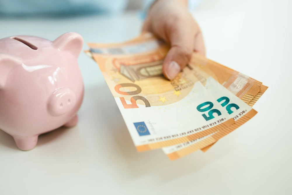 imagen simbólica sobre el ahorro por el IVA reducido al 10% para reformas integrales en Barcelona y en el Baix Llobregat